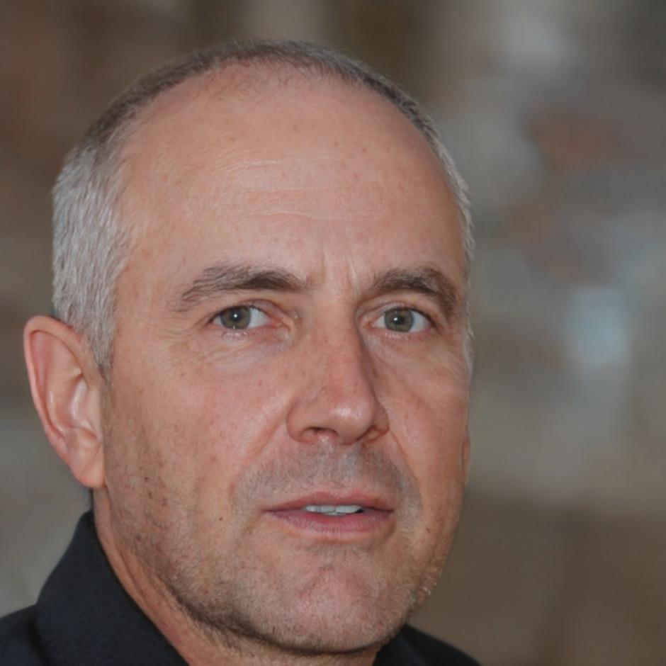 Tanzlehrer mit langjähriger Erfahrung im Anfängerunterricht